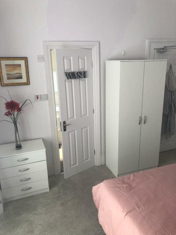 Guest house Cheapsleepz 49 Moscow Drive Liverpool
