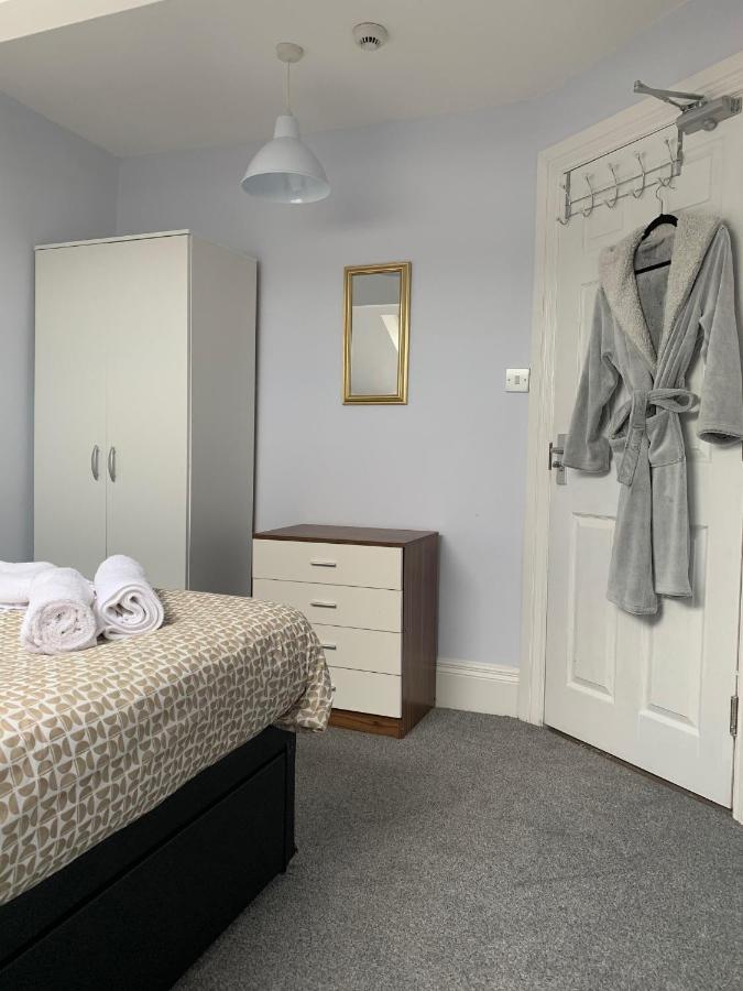 Cheapsleepz 49 Moscow Drive Guest house